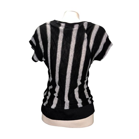 Tutta Bella Black & Gray Striped Short Sleeve Lightweight Knit Top Sz XL Womens - Picture 7 of 10